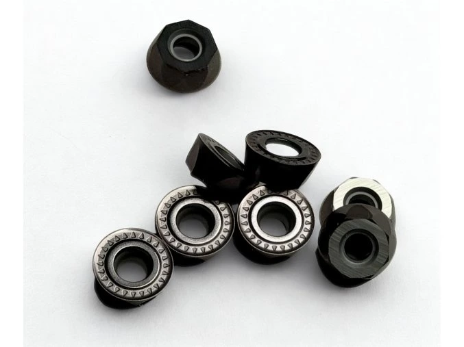 90450651 110f 4b7d 898e 0f73d464245a