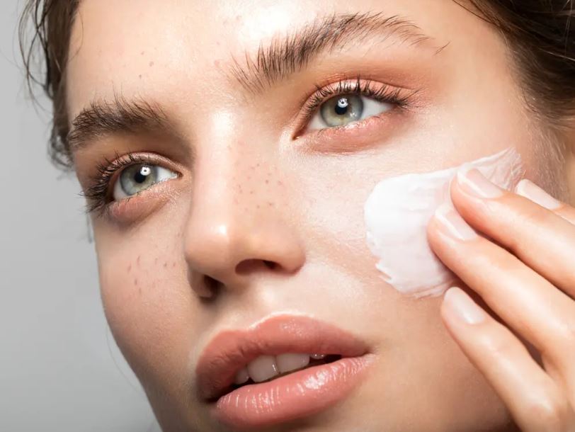 Kožní mikrobiota: neviditelný štít krásy a zdraví pleti