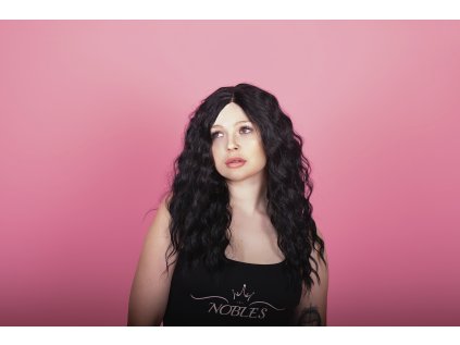 LISA PARUKA