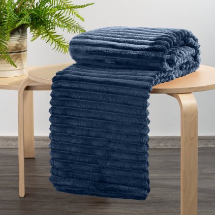 DEKA Z MIKROFLANELU SOFT 170X210 CM TMAVOMODRÁ