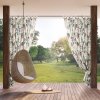 ZÁHRADNÝ VODEODOLNÝ ZÁVES NA PÚTKACH GARDEN 155X220 CM KVETY