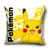 DETSKÁ DEKORAČNÁ OBLIEČKA NA VANKÚŠ POKEMON 40X40 CM VZOROVANÁ