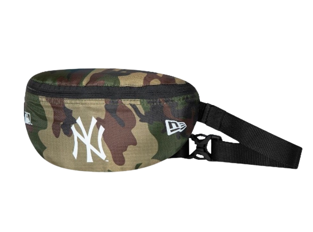New Era ľadvinka Mini Waistbag New York Yankees WOODLAND CAMO Veľkosť: Unisex, Farba: zelený a hnedý maskáč