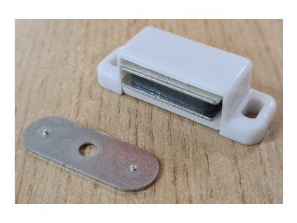 Magnet bílý malý 48 x 15 mm