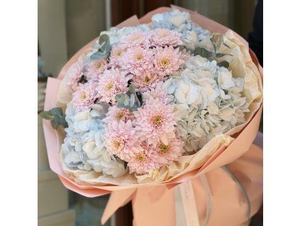 🫐 Blue Hydrangea + Chrysanthemums