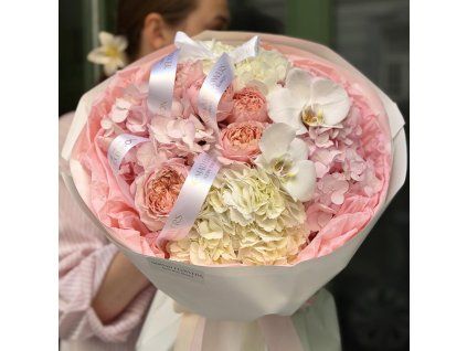 🤍 Orchid and Hydrangeas