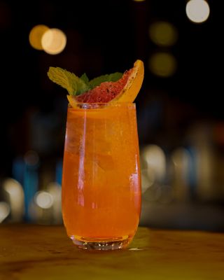 Detail, ktorý si všimneš ako prvý. ✨ 🍸 Pretože garníž nie je to len dekorácia. Je to bodka, ktorá dáva zmysel. Pretože...