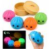 Antistresový mačkací knedlík svítící ve tmě - Squishy Dumpling