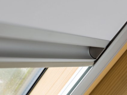 Roleta ARF I Fakro 134 x 98 cm zatemňující na střešní okno