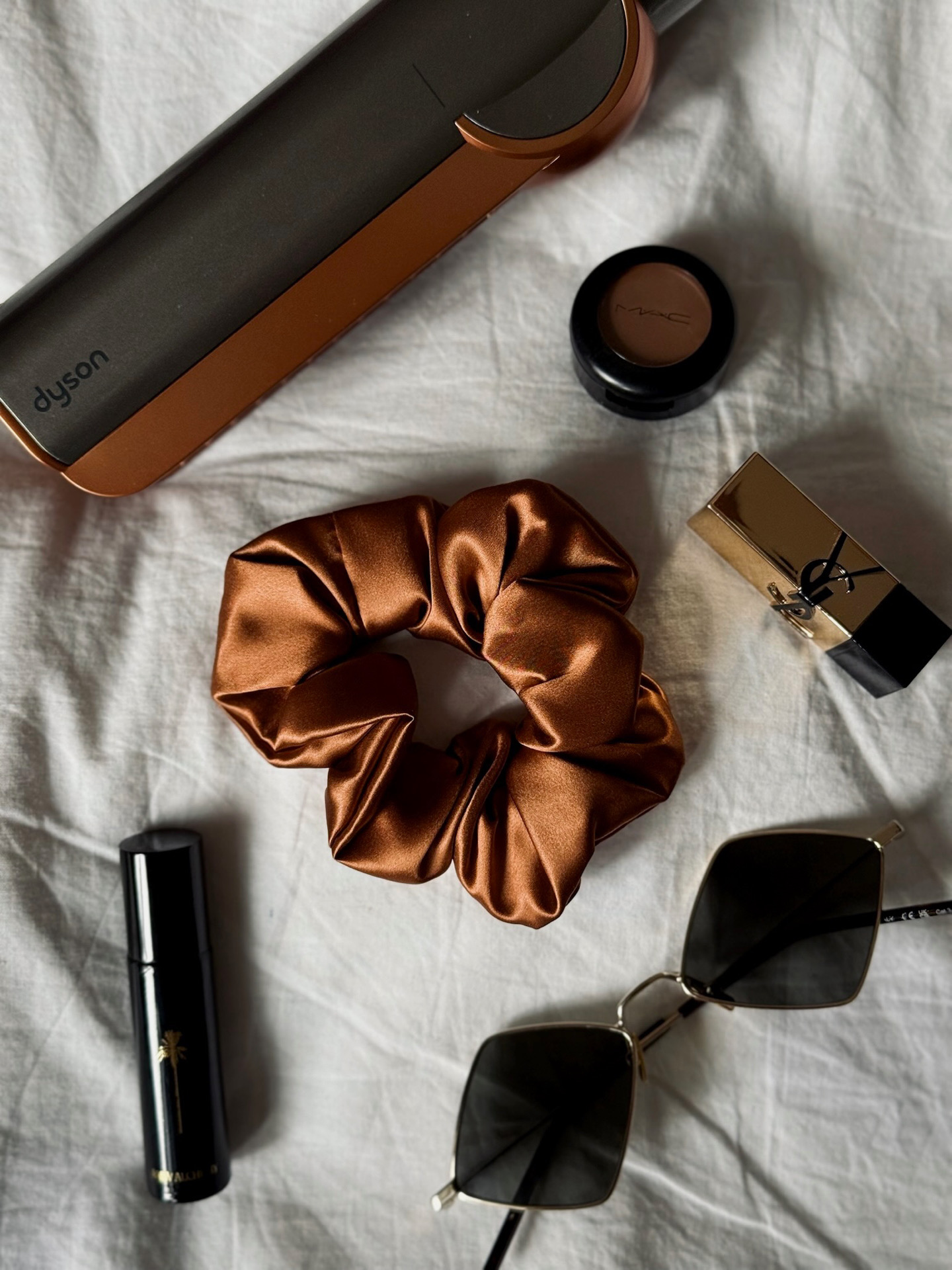 5 důvodů, proč zvolit hedvábí místo saténu