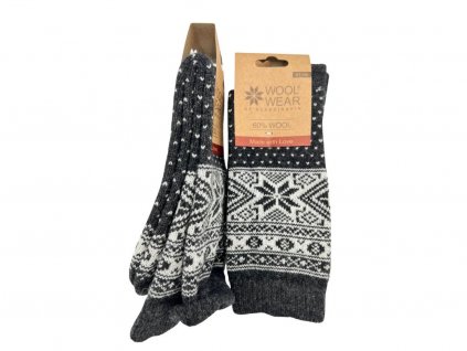 ponozky ze 60 procent jehneci vlny koksove cerna bila