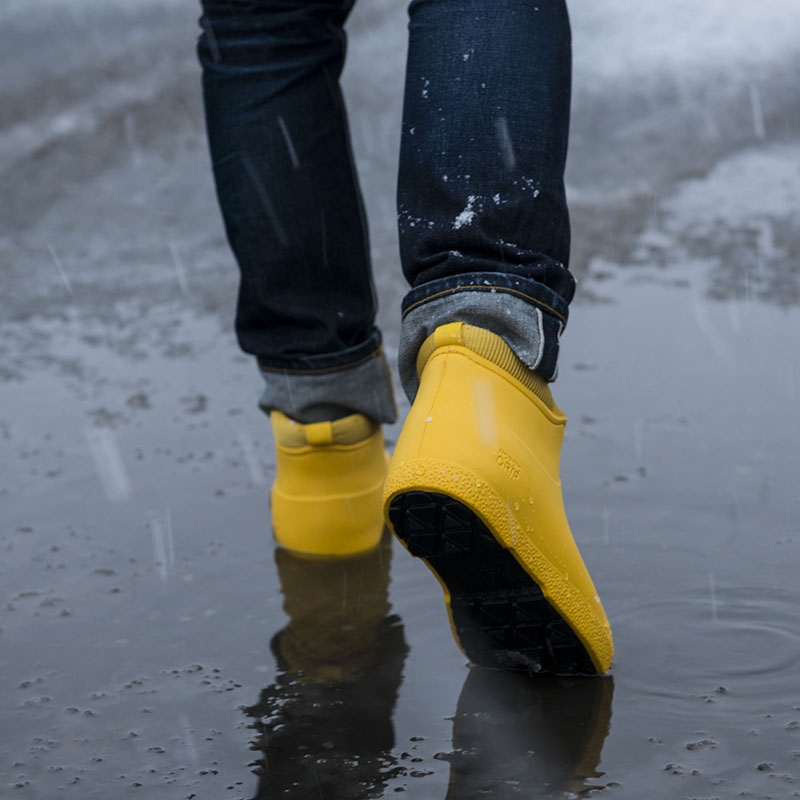 Zaručené teplo a pohodlí v zimních protiskluzových holinky Wets od Nordic Grip