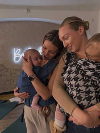 Nosící Pop-Up vol. 2 v Confi si zaslouží malé ohlédnutí. 🤍 A vy ženy si zasloužíte velké DÍKY. Za důvěru. Za nejmilejší...