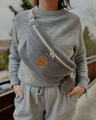 Já miluju monochromatický outfity. A je jedno jestli tam figuruji teplaky nebo sako. I když miluju barvy, stejně...