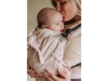 F FU B FE RO 0914 FUSION FEATHERS ROSE LIFESTYLE (29)