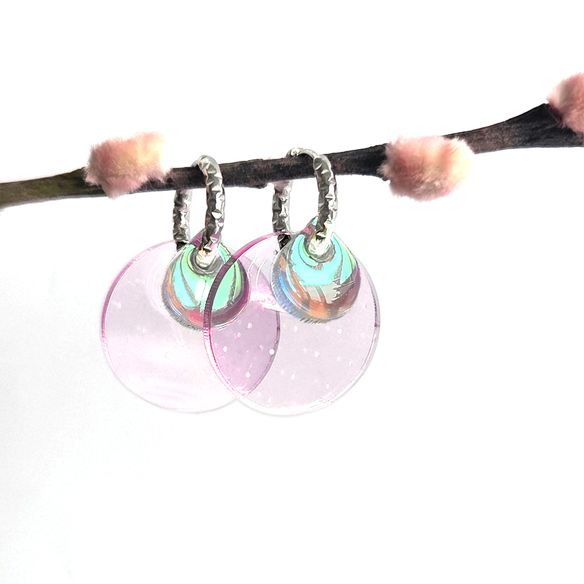 switch-it-nausnice-visaci-opal-drop-blossom-notasheep-web