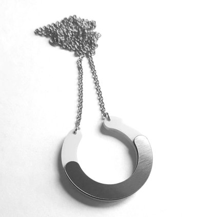 253 1 open circle nahrdelnik white silver