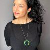 holograficy nahrdelnik chameleon circle cut notasheep Jani2