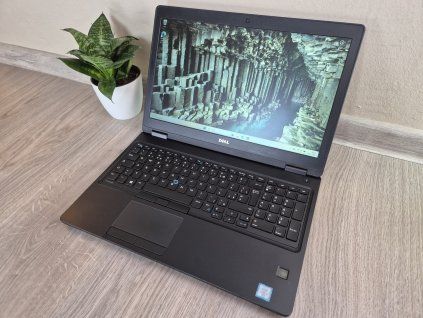 DELL Latitude 5580
