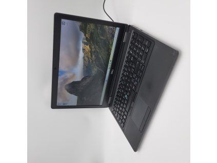DELL Latitude 5590