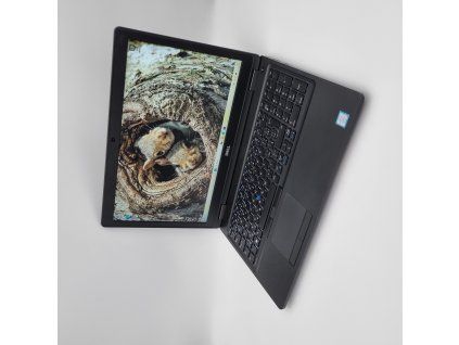 DELL Precision 3520