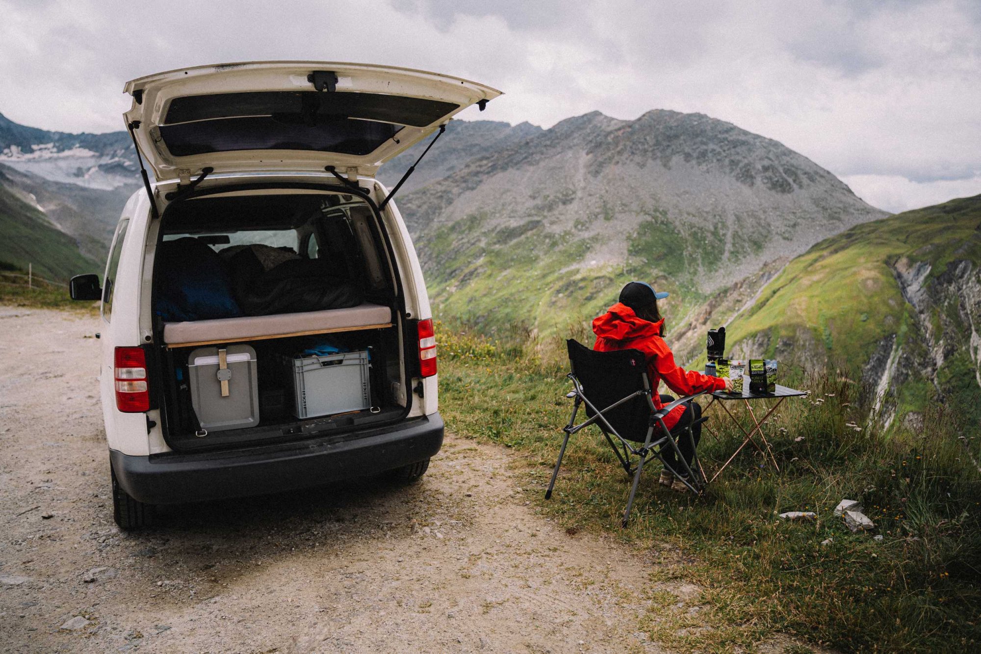 Podrobný průvodce pro CESTOVÁNÍ PO ALPÁCH obytným autem (Tipy a zkušenosti)