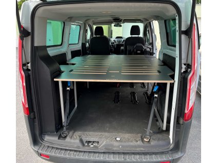 Vestavba do auta Ford Transit Custom L2 (SE ZADNÍM TOPENÍM)