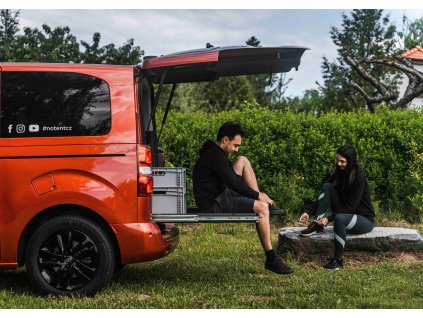 Výsuvná podlaha – Citroën Jumpy (8 míst)