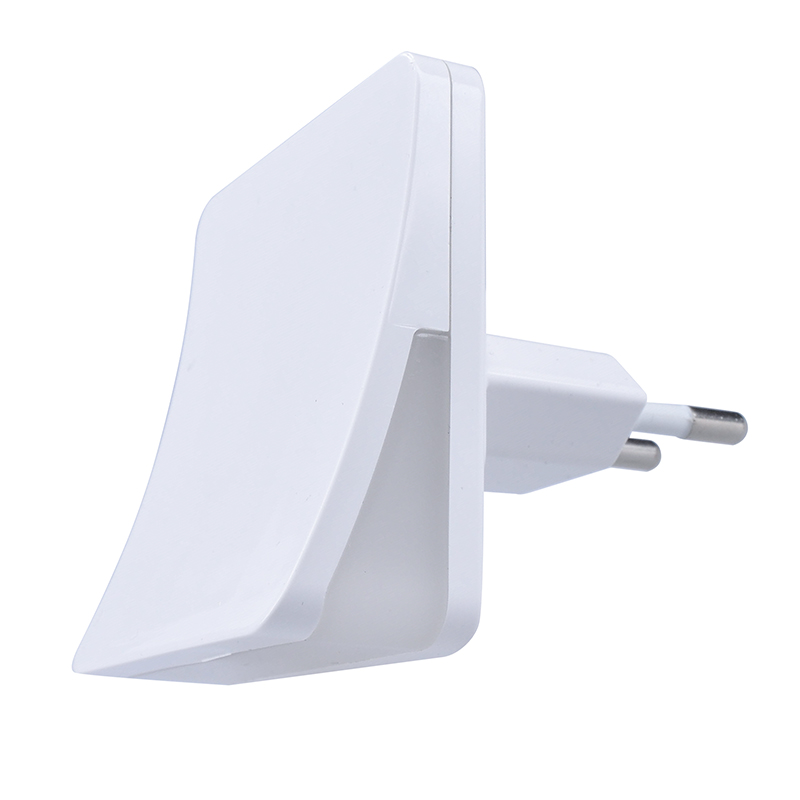 Nočné svetlo Solight LED so svetelným senzorom, 3000K, 230V