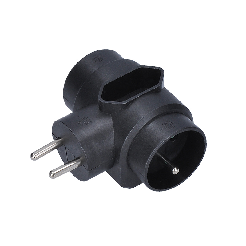 Solight rozbočovač, 2,5A + 2x 10A, čierny