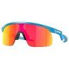 slunecni bryle oakley resistor sky blue prizm ruby juniorske ien533861