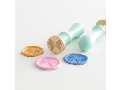 Pečatidlo s rukojetí mašle