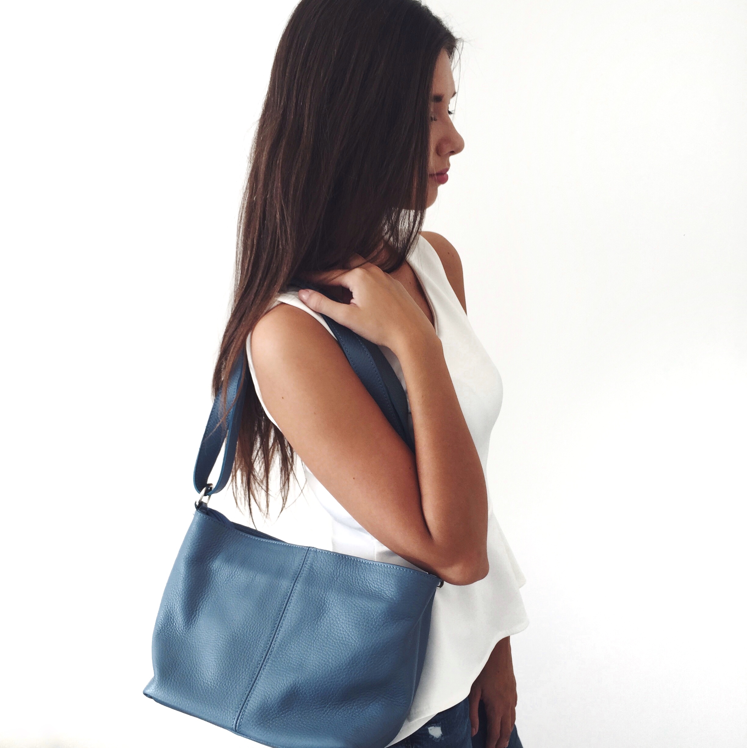 Kožená kabelka přes rameno Batilda Nera