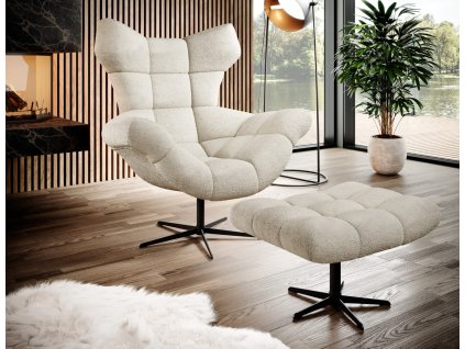 Kreslo CORAL s taburetom v interiéri, otočná kovová podnož