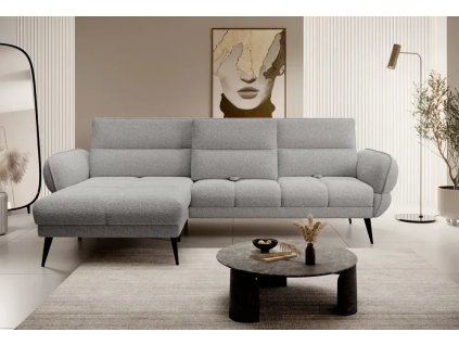 Sivá sedacia súprava BLOSS L v elegantnom interiéri obývačky s konferenčným stolíkom, celkový pohľad