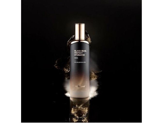 Eshumi -  Black Snail Perfect Hydrator Skin Toner - Vysoce hydratační toner se šnečím mucinem - 120 ml