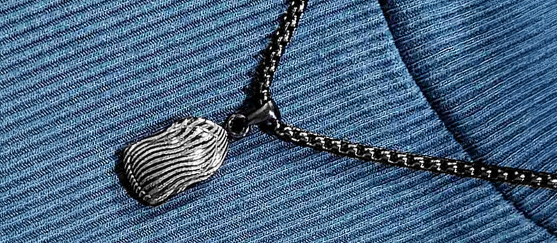 Dama&scaron;kov&yacute; př&iacute;věsek Tonni Marra Cosante