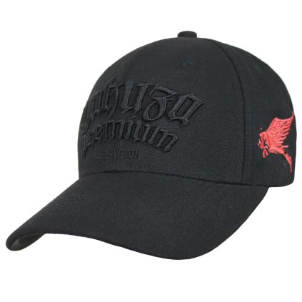 Černá snapback kšiltovka Yakuza Premium 4072S s gotickou 3D výšivkou a červeným motivem okřídlené postavy.