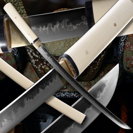 Shirasaya KUMO Japanisches Wakizashi – T-10 Stahl, echter Choji Hamon