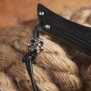 Zavírací nůž Dellinger Ebony Silver s tanto čepelí, rukojetí ze dřeva wenge a paracordem s lebkou. d