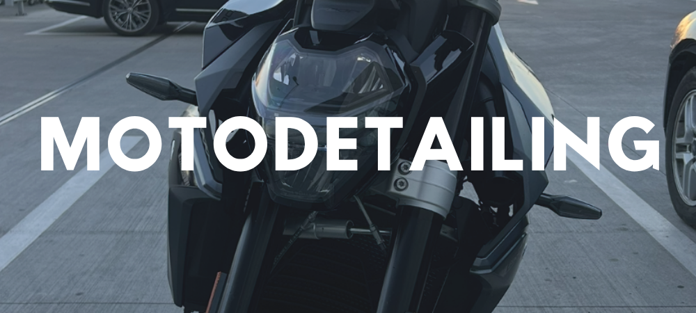 Kompletní sada motodetailing produktů pro čištění, leštění a údržbu motocyklu.