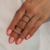 minimalistický prsten Bubble Minimal na ruce ze všech materiálů - gold filled, rose gold filled i sterlingové stříbro