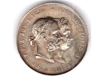 kveten108