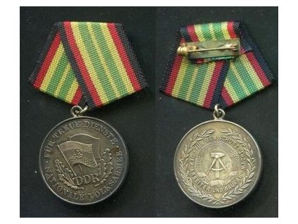 NĚMECKO - NDR. Medaile za 10 let v civilní službě. Postříbřená.