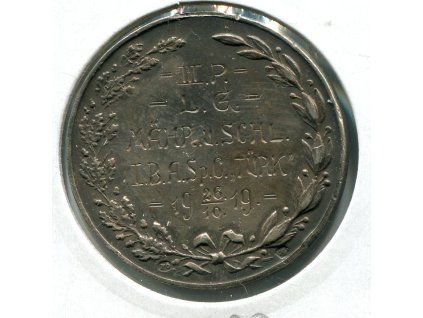 VV082