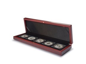volterra 5 quadrum drevene mincovni etue na 5 minci krabicka pro 5ks minci kazeta na 5 ctvercovych kapsli quadrum 50x50mm leuchtturm 339051