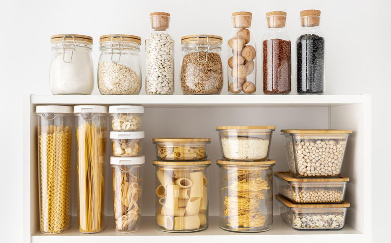 Jarné upratovanie: 3 tipy na efektívne usporiadanie bezobalových produktov