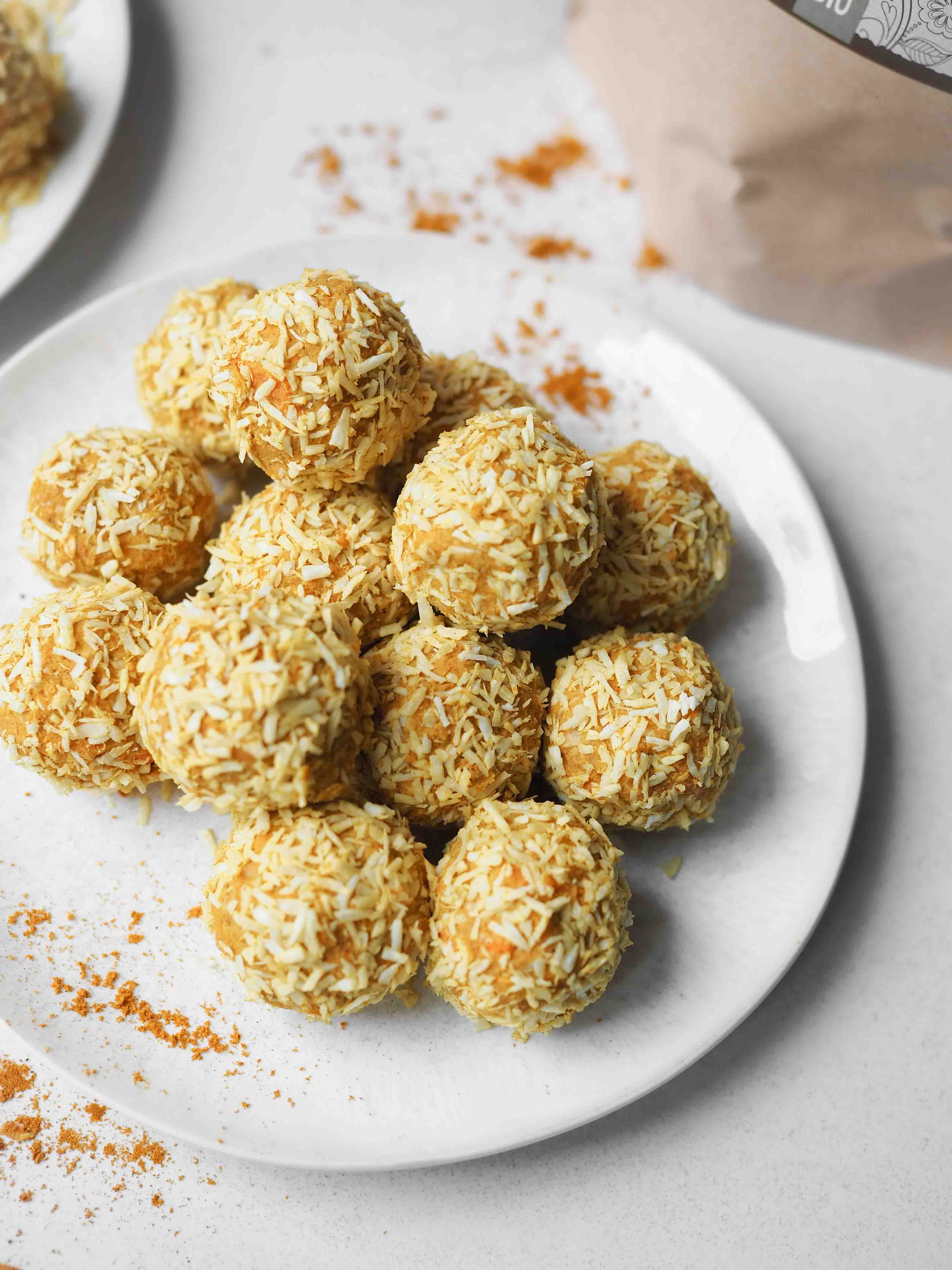 Carrot Cake Bliss Balls