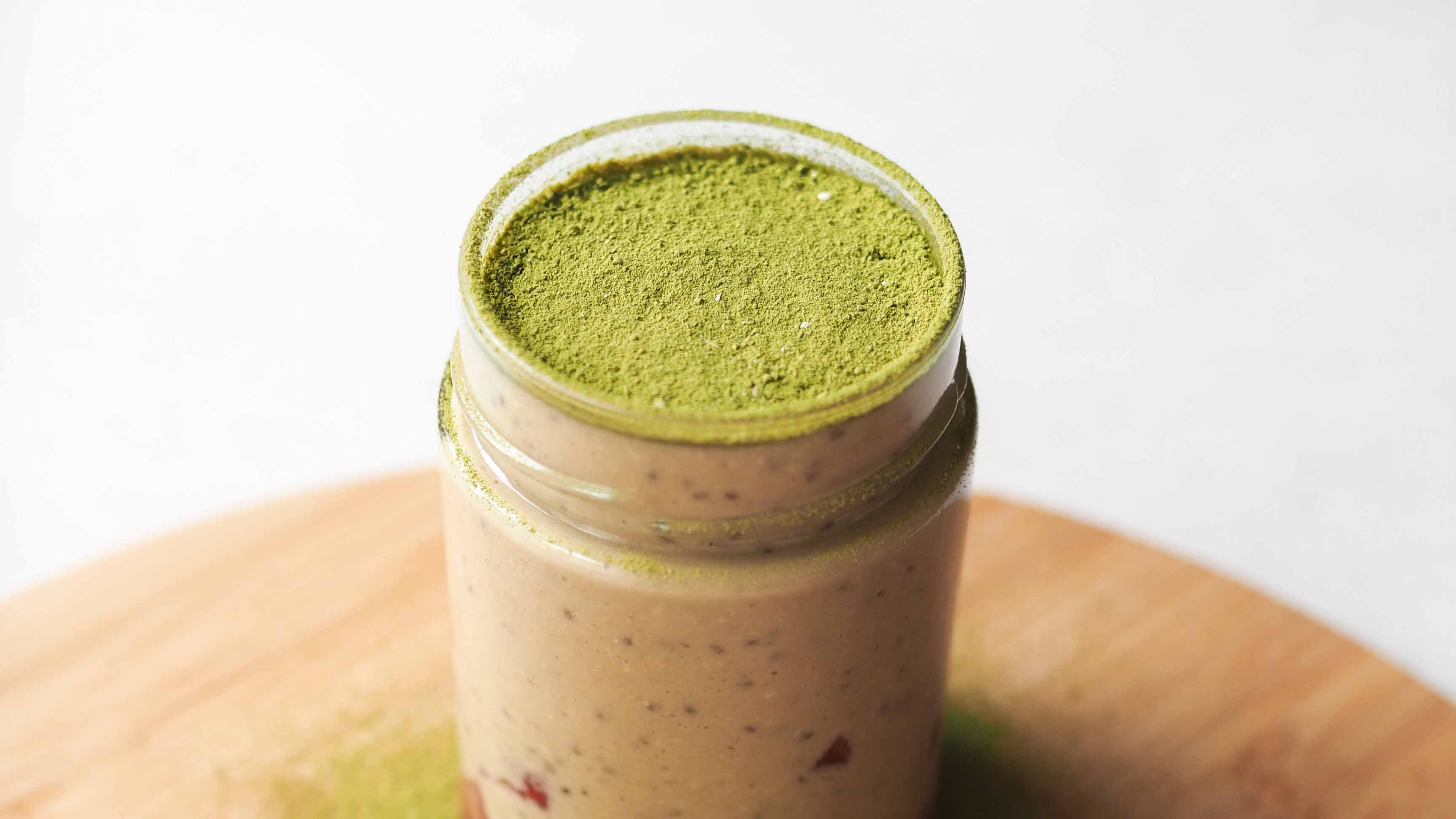 Matcha blended oats