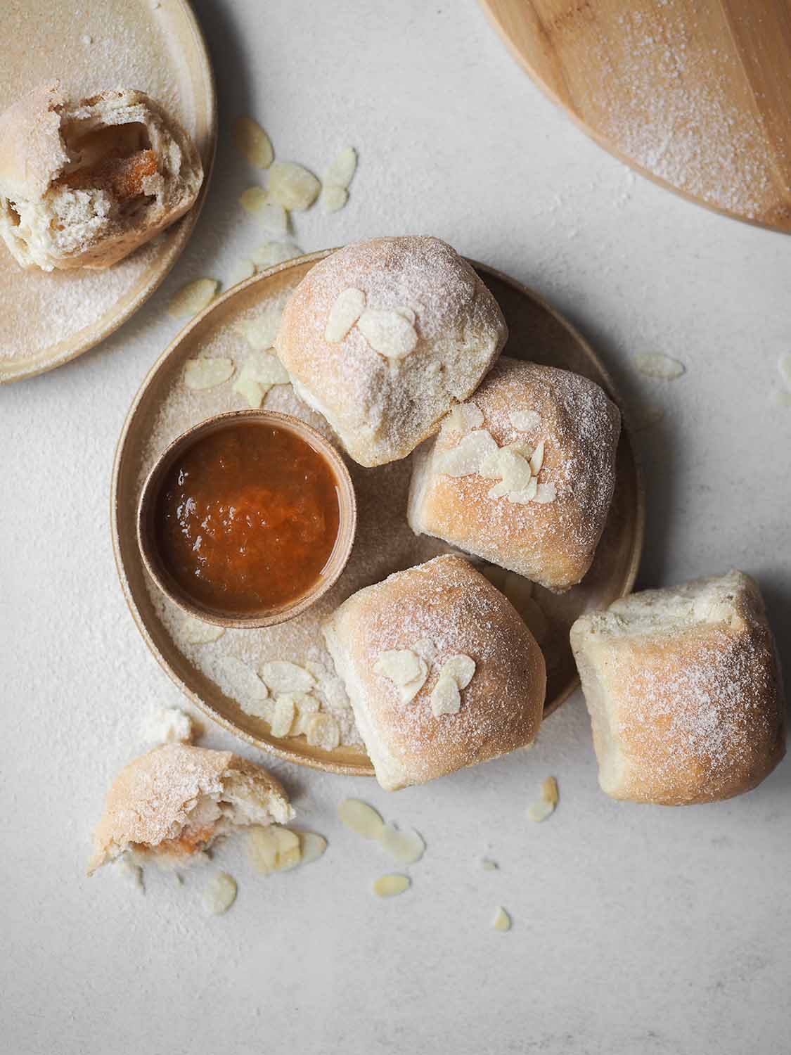 Pečené buchty s marhuľami